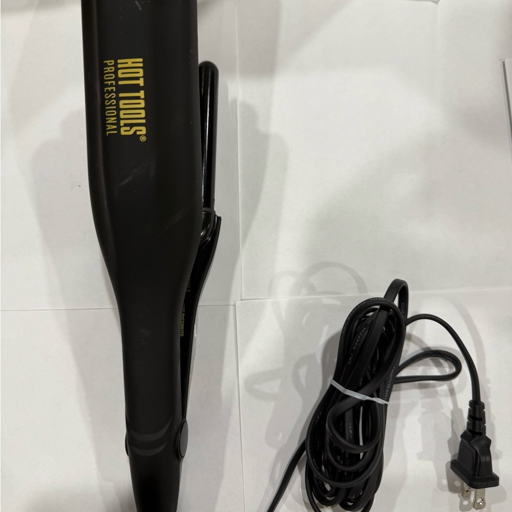 HOT TOOLS MULTI HAIR WAVER UNIQUE TRIPLE BERREL DESIGN